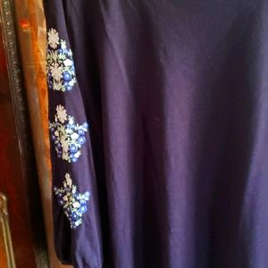 Talbot's 2x navy embroidered peasant tunic
